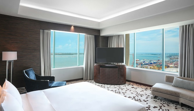 Radisson Blu Hotel, Cebu - Suite