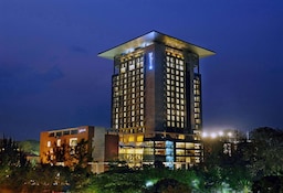 Radisson Blu Hotel, Chattogram Bay View - Exterior