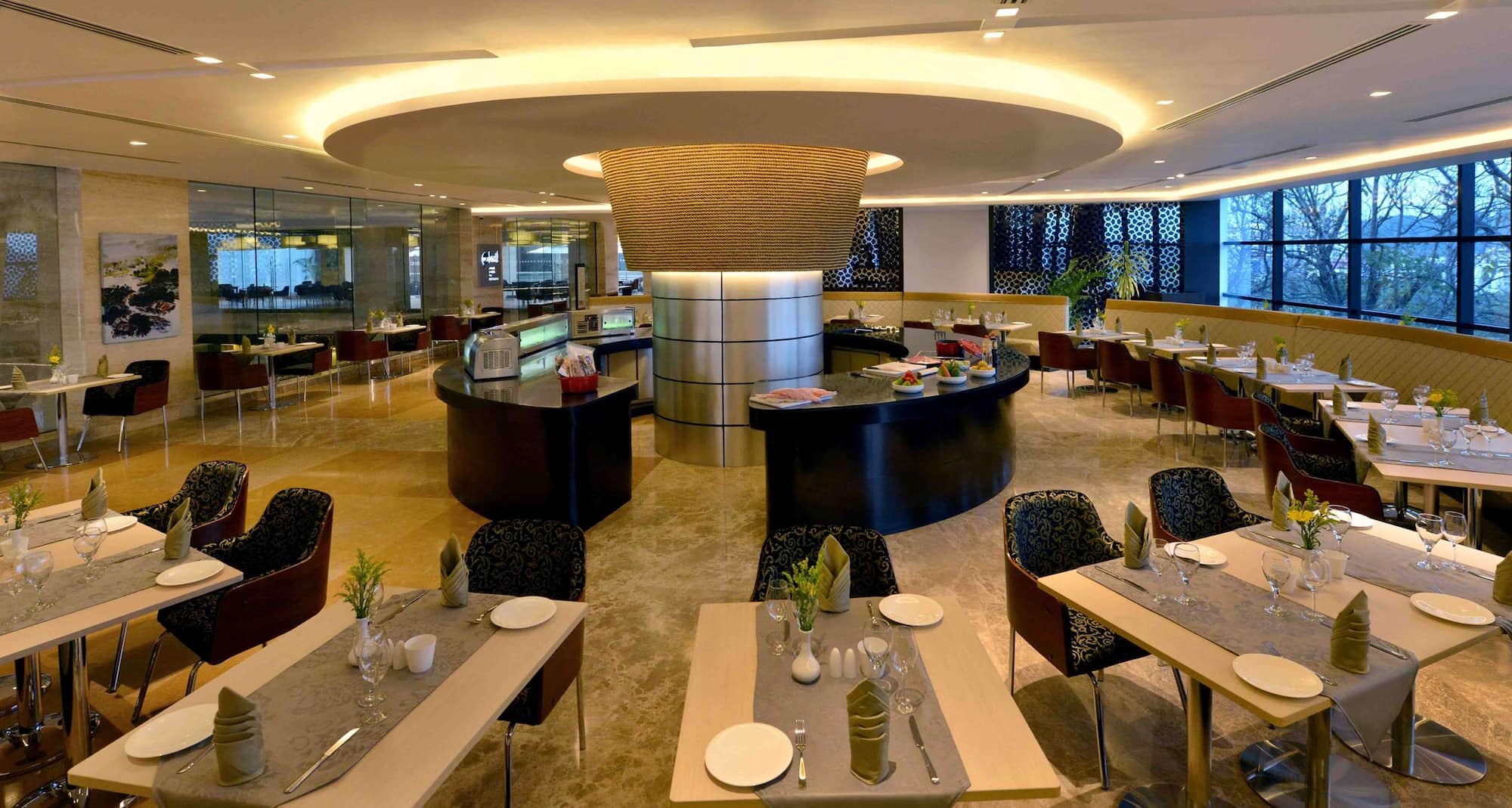 Radisson Blu Chattogram Bay View - Restaurant