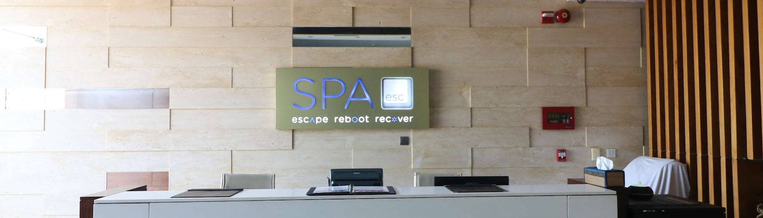 Radisson Blu Hotel, Chattogram Bay View - Spa Esc