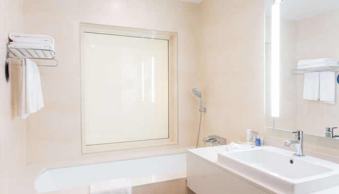 Radisson Blu Hotel, Chelyabinsk - Ванная комната