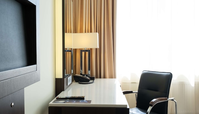 Radisson Blu Hotel, Chelyabinsk - Рабочая зона