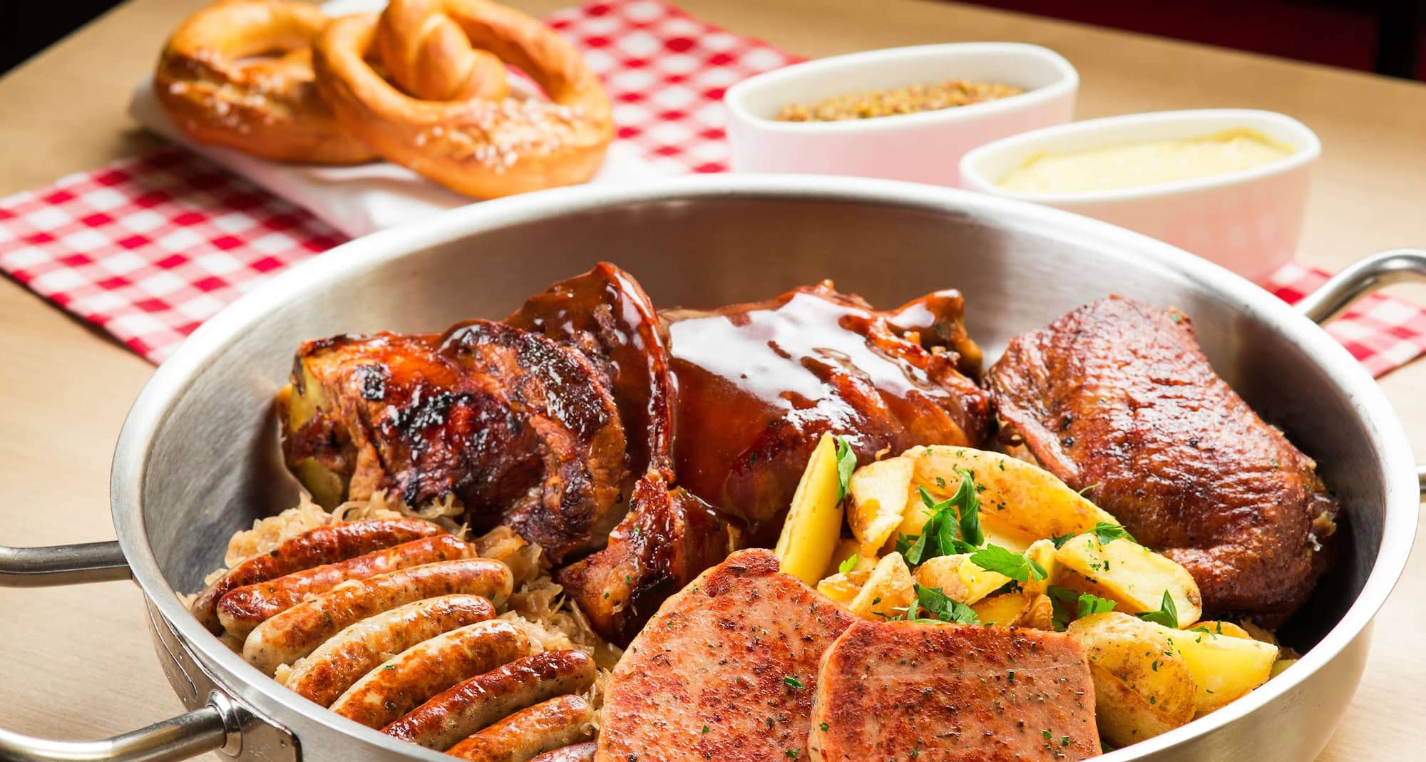 Radisson Blu Hotel, Chelyabinsk - еда в ресторане