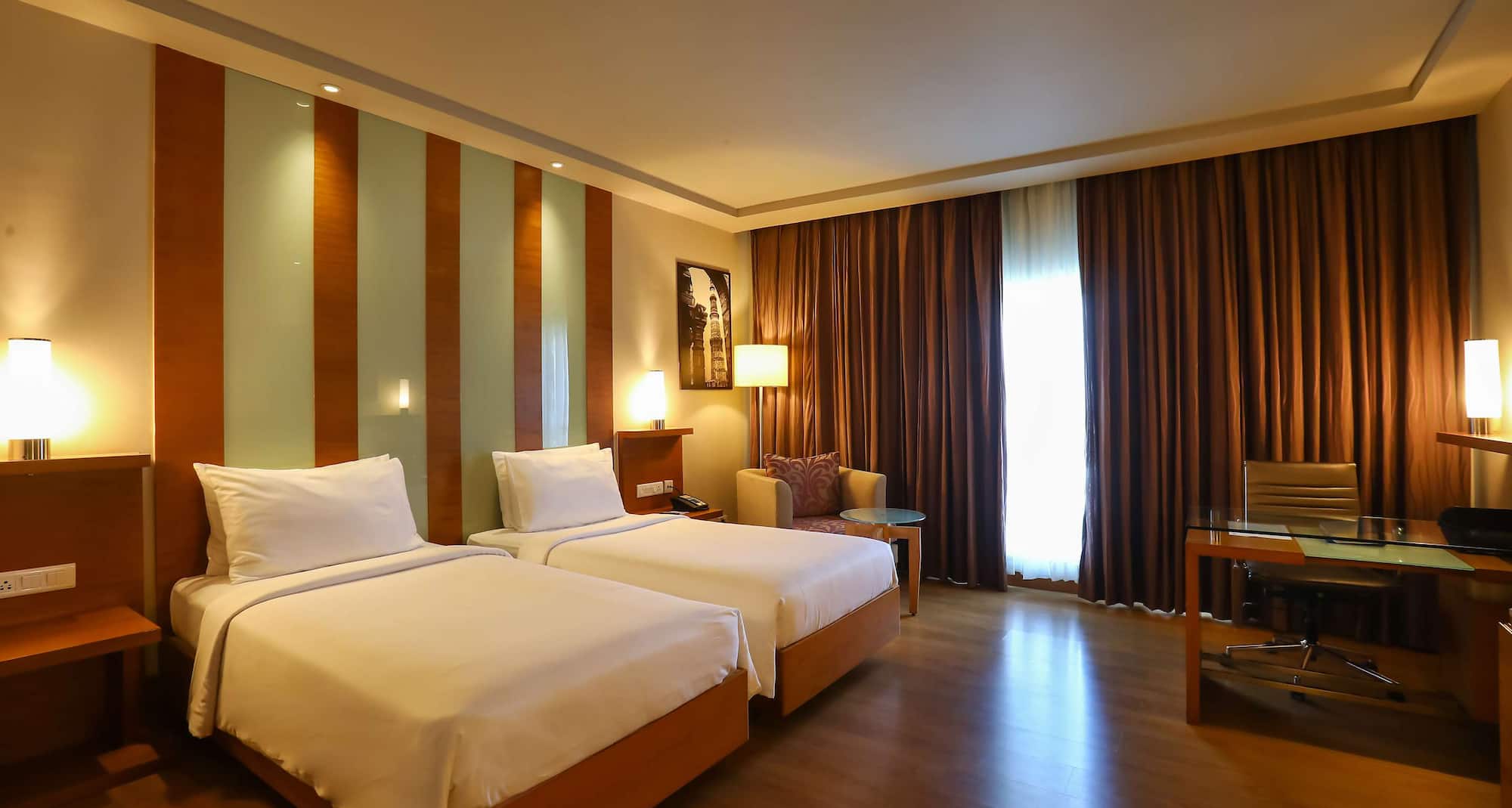 Radisson Blu Hotel Chennai City Centre - Superior Room