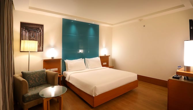 Radisson Blu Hotel Chennai City Centre - Deluxe Room