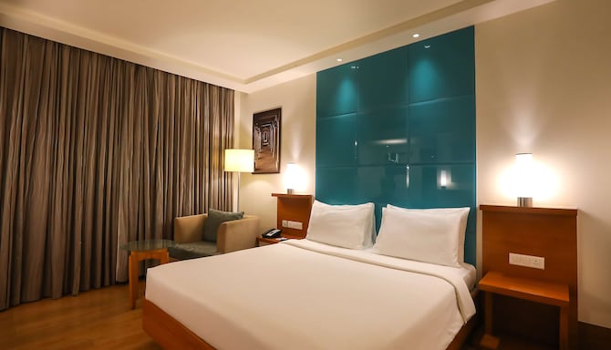 Radisson Blu Hotel Chennai City Centre - Deluxe Room