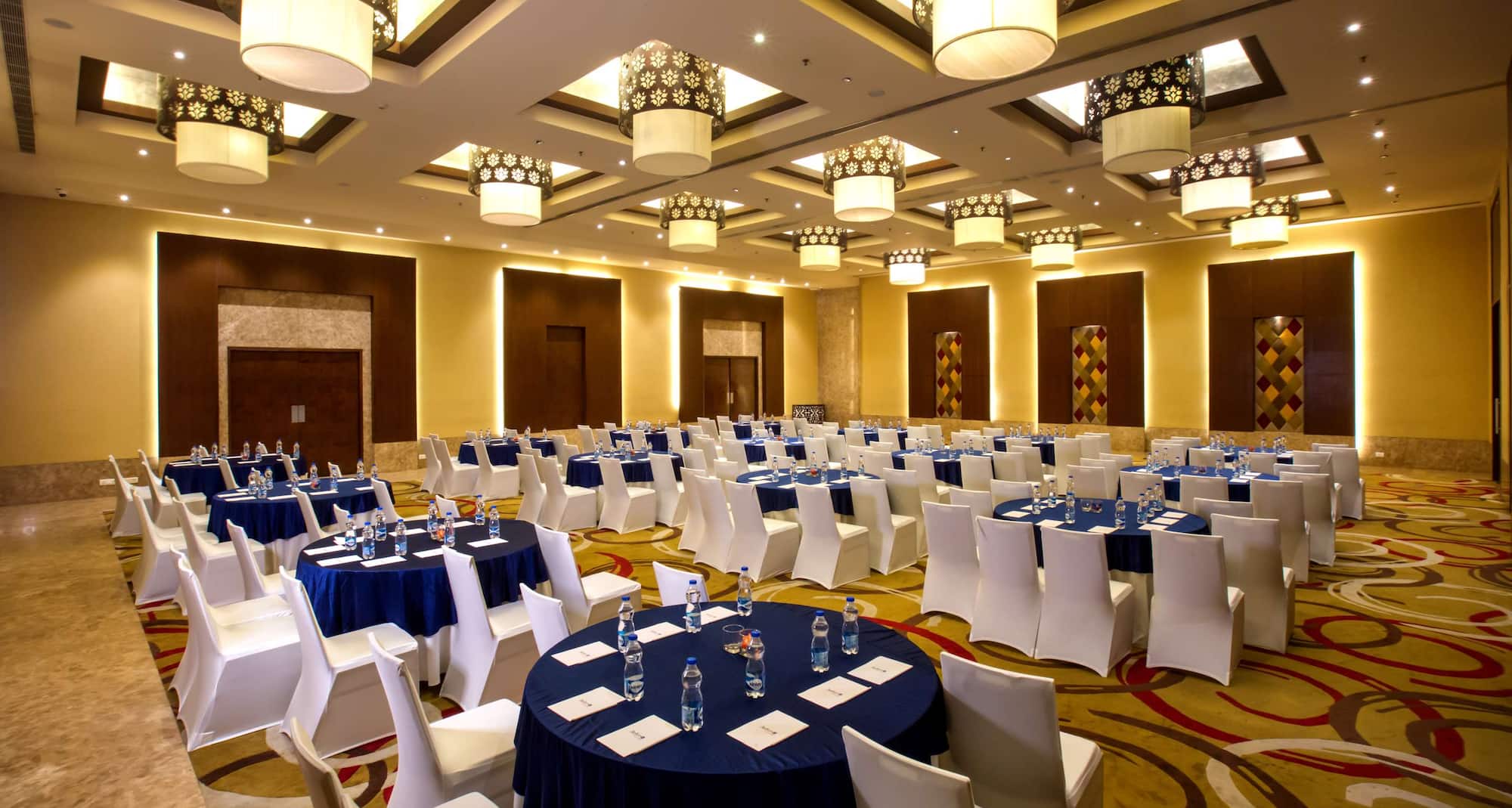 Radisson Blu Hotel Chennai City Centre - Meeting Room