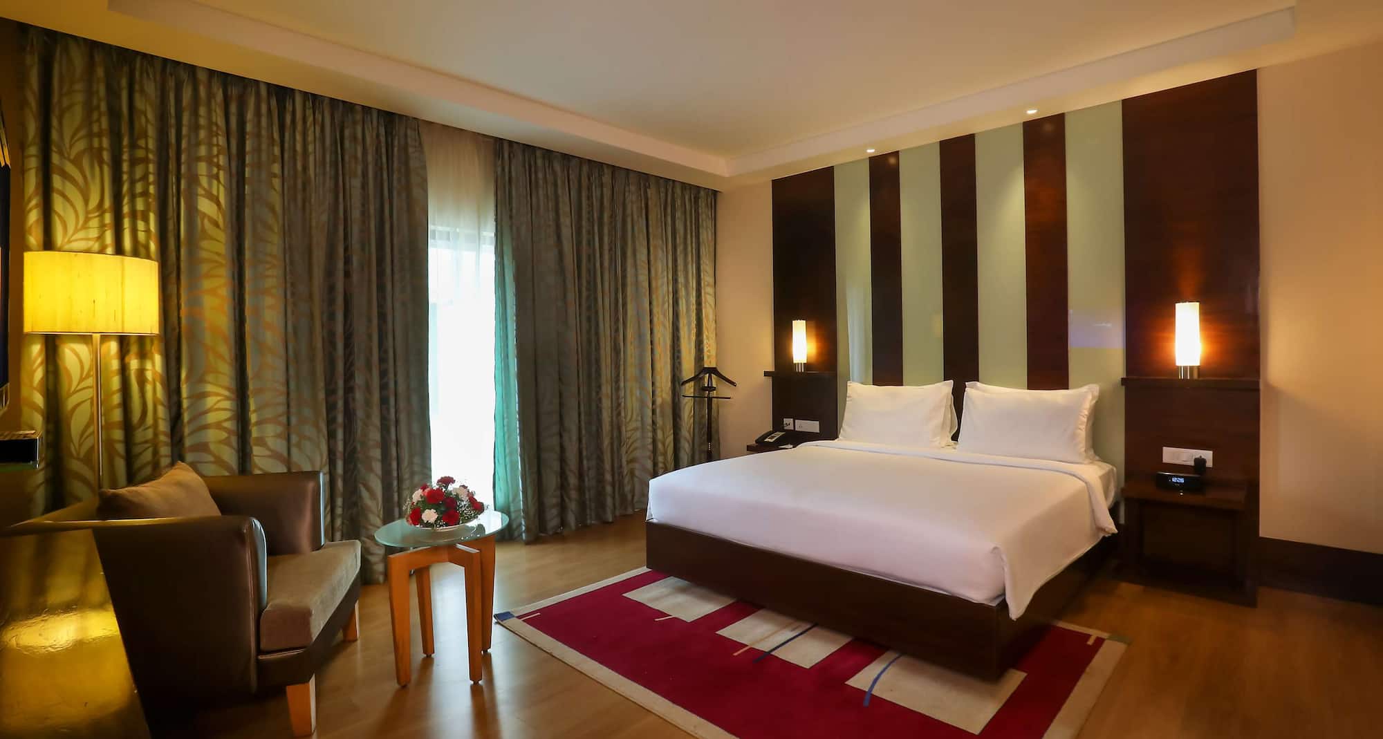 Radisson Blu Hotel Chennai City Centre - Suite-One Bedroom