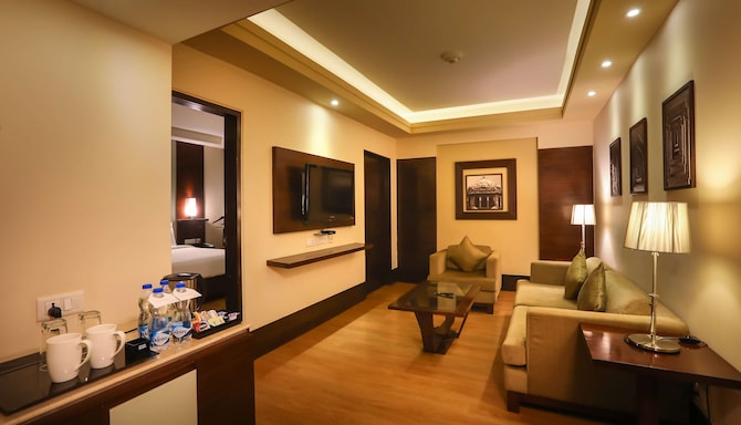 Radisson Blu Hotel Chennai City Centre - Suite