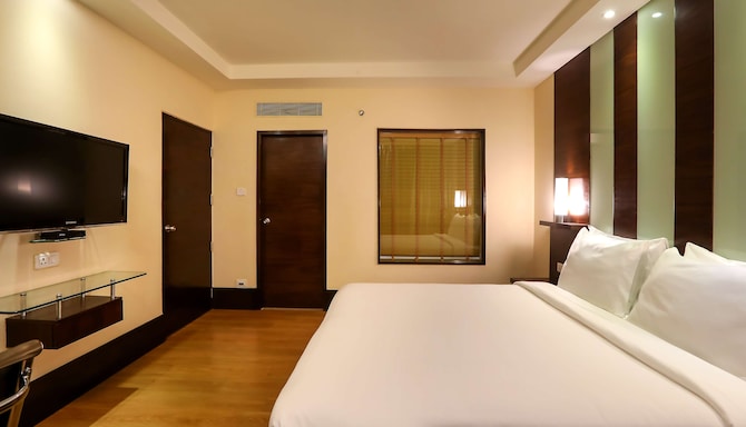 Radisson Blu Hotel Chennai City Centre - Suite
