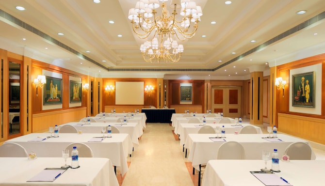 Radisson Blu Hotel Chennai - Royal Summit