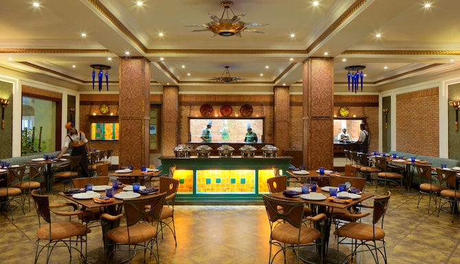 Radisson Blu Hotel Chennai - Restaurant
