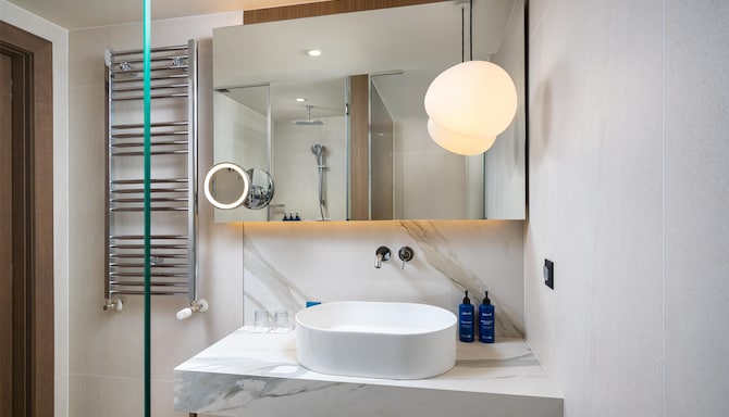 Radisson Blu Hotel, Cluj - Premium Room with Balcony