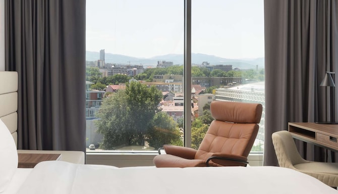Radisson Blu Hotel, Cluj - Premium Room