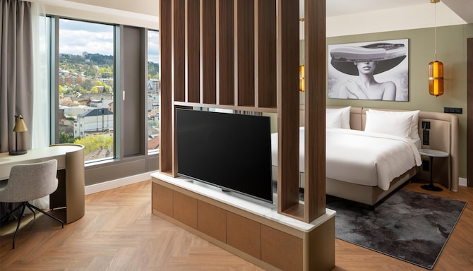 Radisson Blu Hotel, Cluj - Premium Room with Balcony