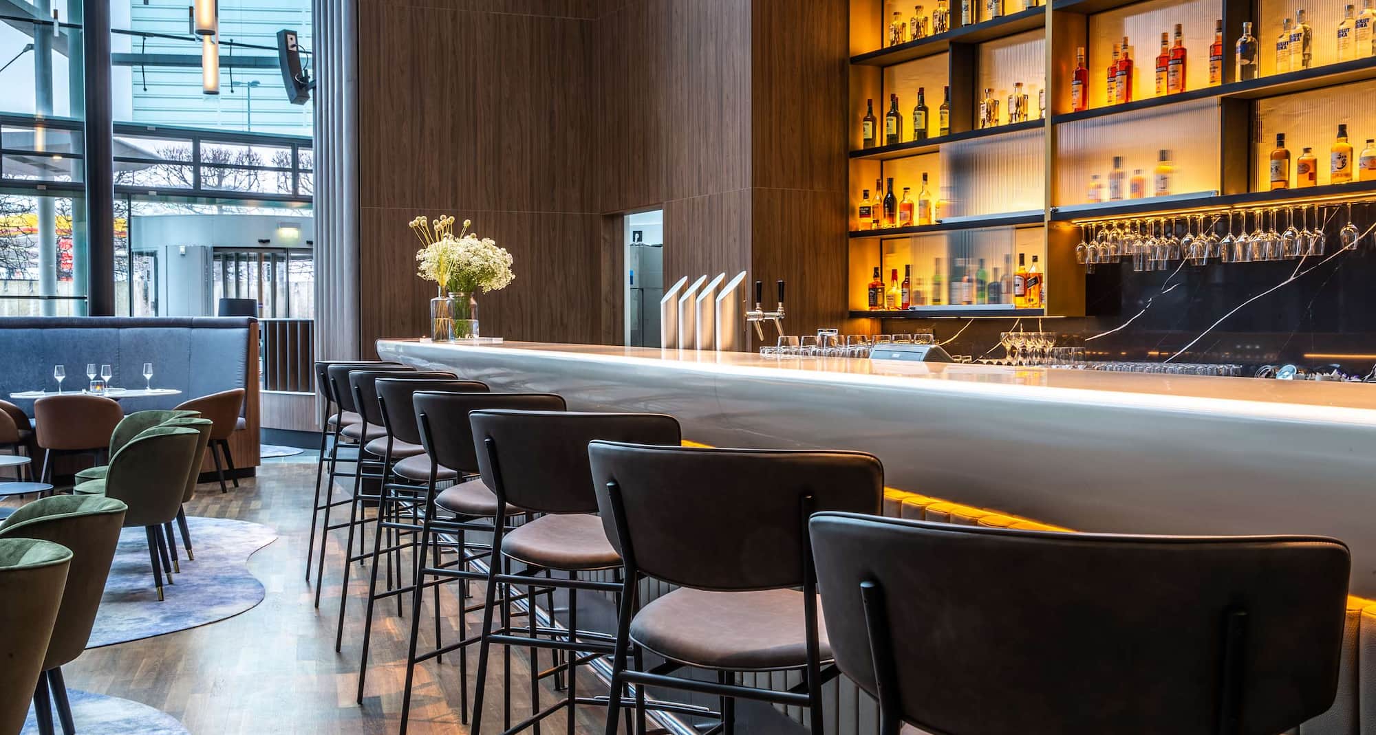 Radisson Blu Hotel, Cologne - Ellipse Restaurant, Bar and Lounge