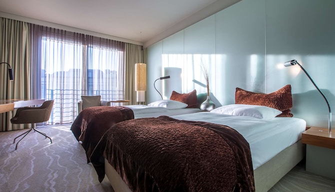 Hotelzimmer und -suiten K  ln  Koelnmesse Radisson Blu