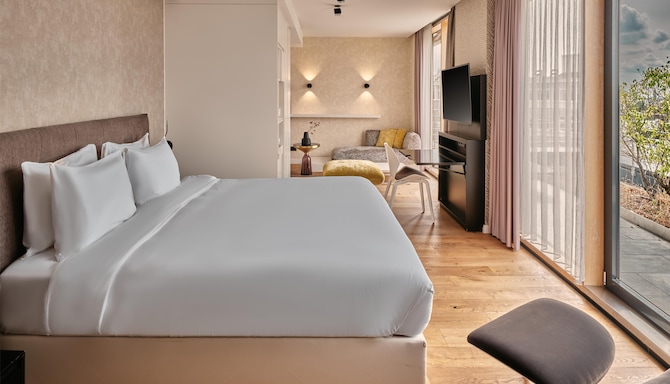 Radisson Blu Hotel, Cologne - Bohemian Loft Suite