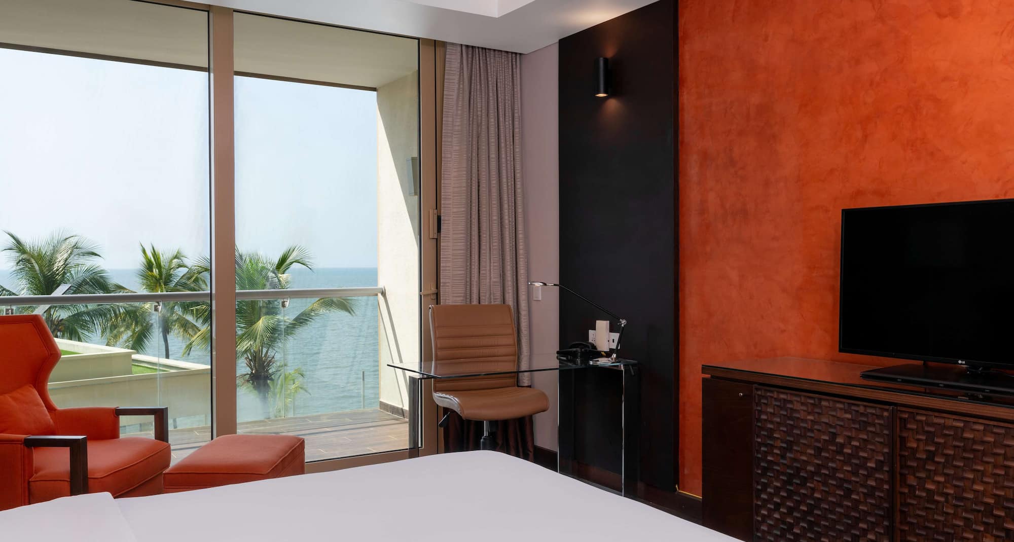 Radisson Blu Hotel, Conakry - Guest Room