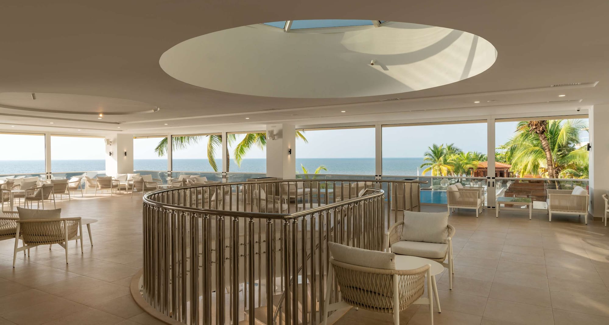 Radisson Blu Hotel, Conakry - FireLake Restaurant