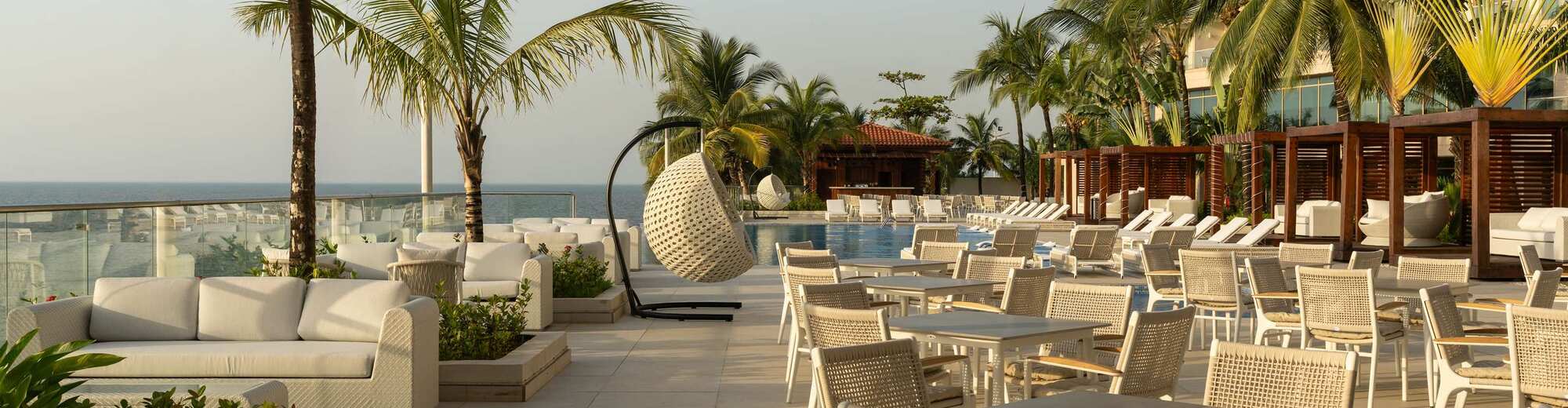 Radisson Blu Hotel, Conakry - FireLake Restaurant