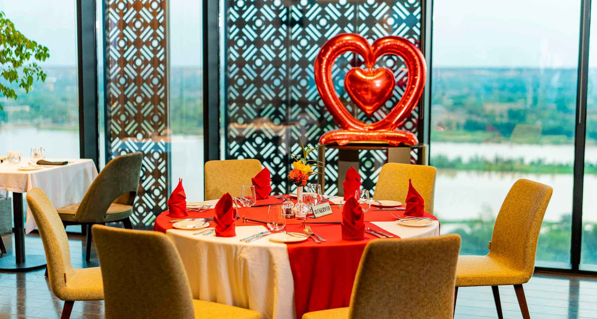 Radisson Blu Hotel and Conference Center, Niamey - Zaxi restaurant