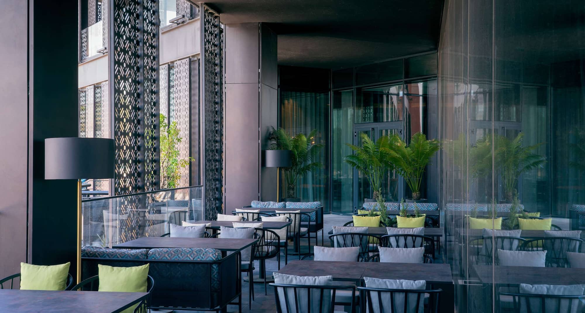 Radisson Blu Hotel & Conference Centre Niamey - Al Mina Restaurant Terrace