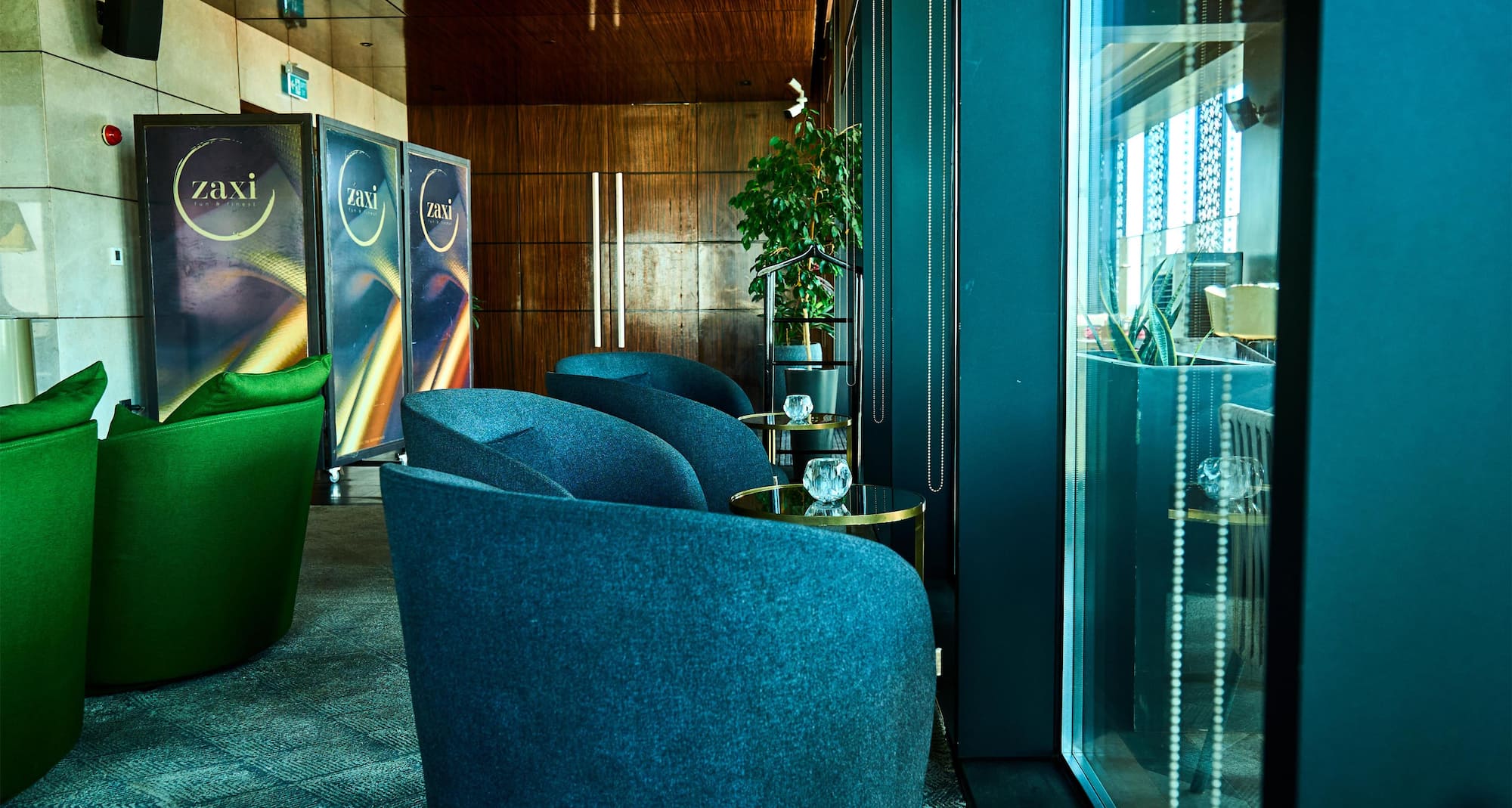 Radisson Blu Hotel and Conference Center, Niamey - Zaxi Restaurant interior