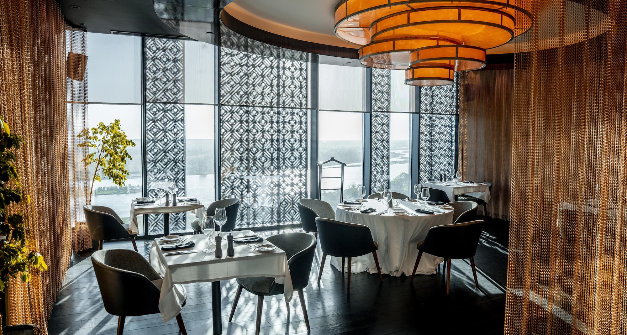 Radisson Blu Hotel and Conference Center, Niamey - Zaxi restaurant interior