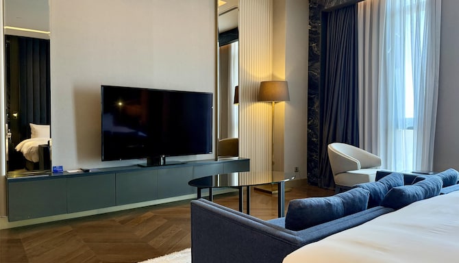 Radisson Blu Hotel & Conference Center, Niamey - Royal suite Bedroom