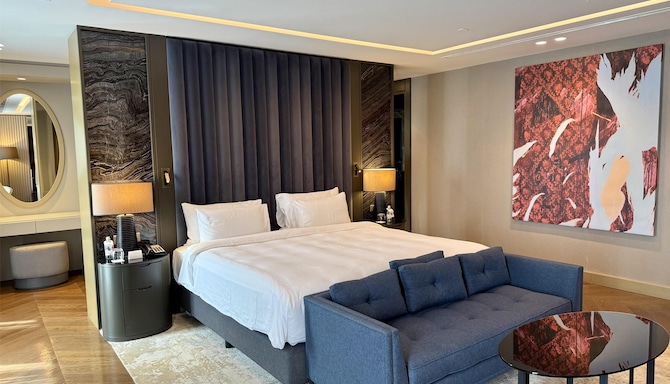 Radisson Blu Hotel & Conference Center, Niamey - Presidential Suite Bedroom