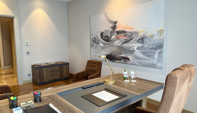 Radisson Blu Hotel & Conference Center, Niamey - Royal suite Desktop