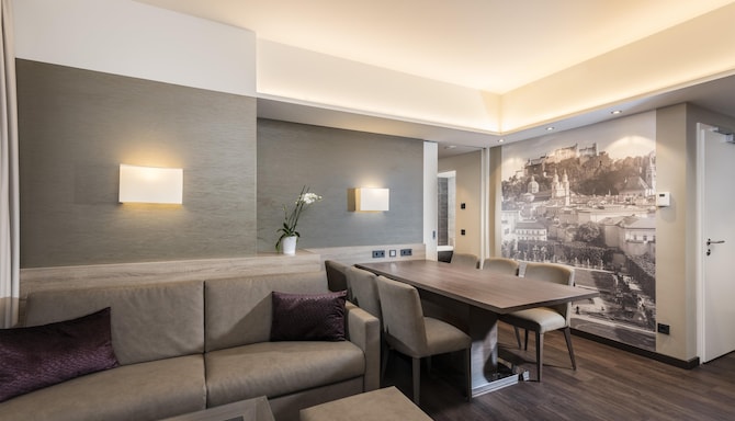 Radisson Blu Hotel & Conference Centre, Salzburg - Suite - City View