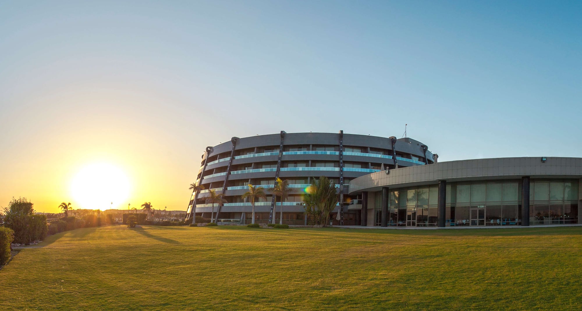 Radisson Blu Hotel & Convention Center, Alexandria - Außenansicht