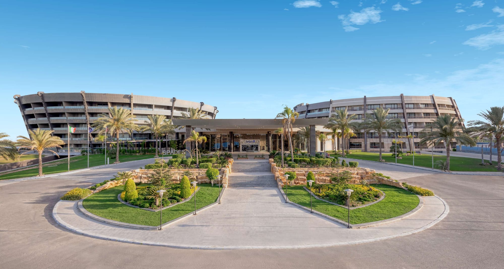 Radisson Blu Hotel & Convention Center, Alexandria - Exterior