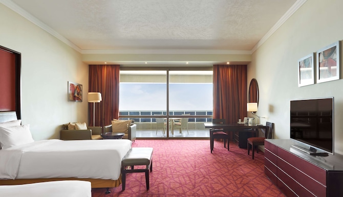 Radisson Blu Hotel & Convention Center, Alexandria - Guest Room