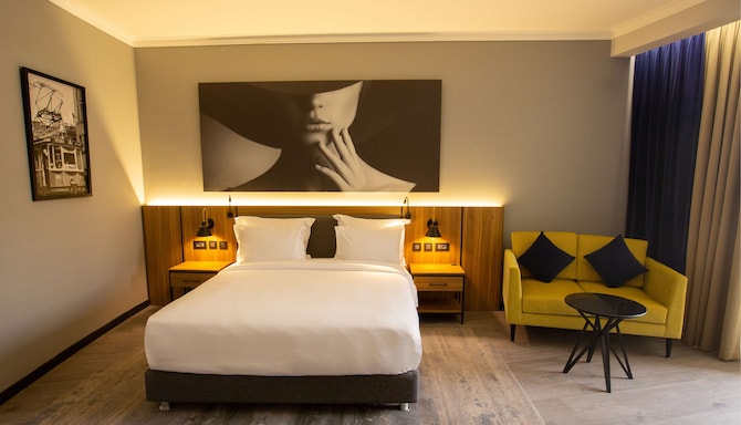 Radisson Blu Hotel & Convention Center, Alexandria - Premuim King Size