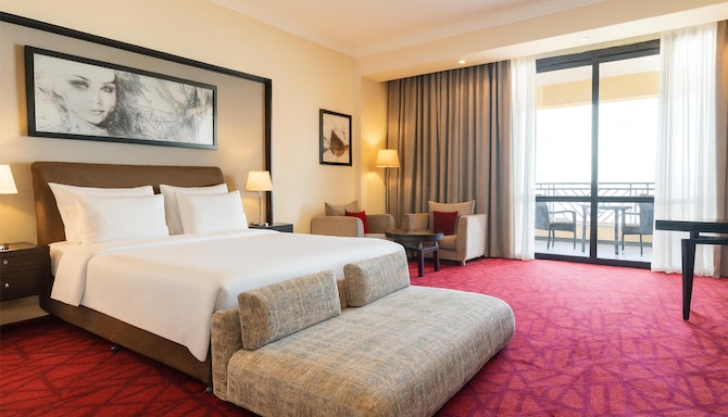 Radisson Blu Hotel & Convention Center, Alexandria - Guest Room