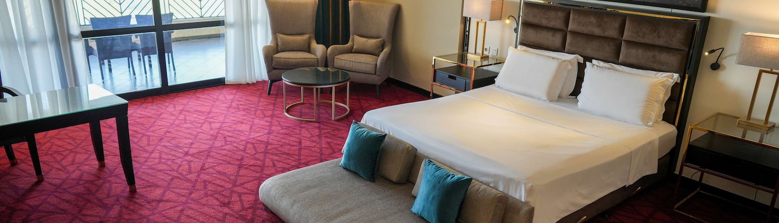 Radisson Blu Hotel and Convention Center, Alexandria - Royal BedRoom