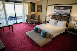 Radisson Blu Hotel and Convention Center, Alexandria - Royal BedRoom