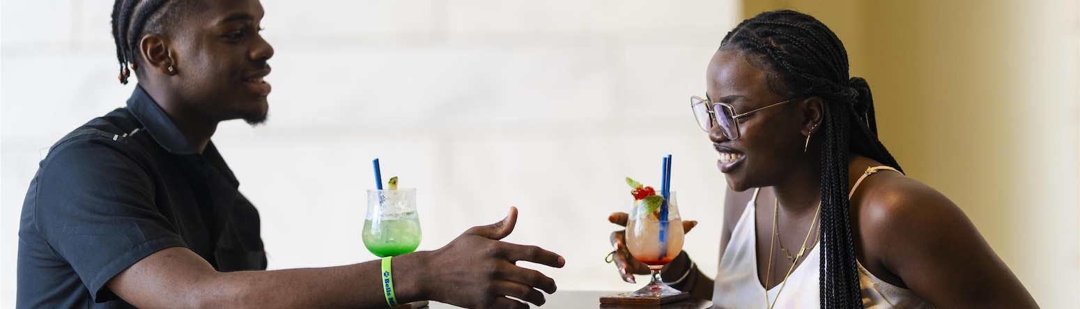 Radisson Blu Hotel and Convention Center, Kigali - Bar Cocktail with Guests