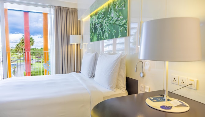 Radisson Blu Hotel & Convention Center, Kigali - Superior Room with Balcony