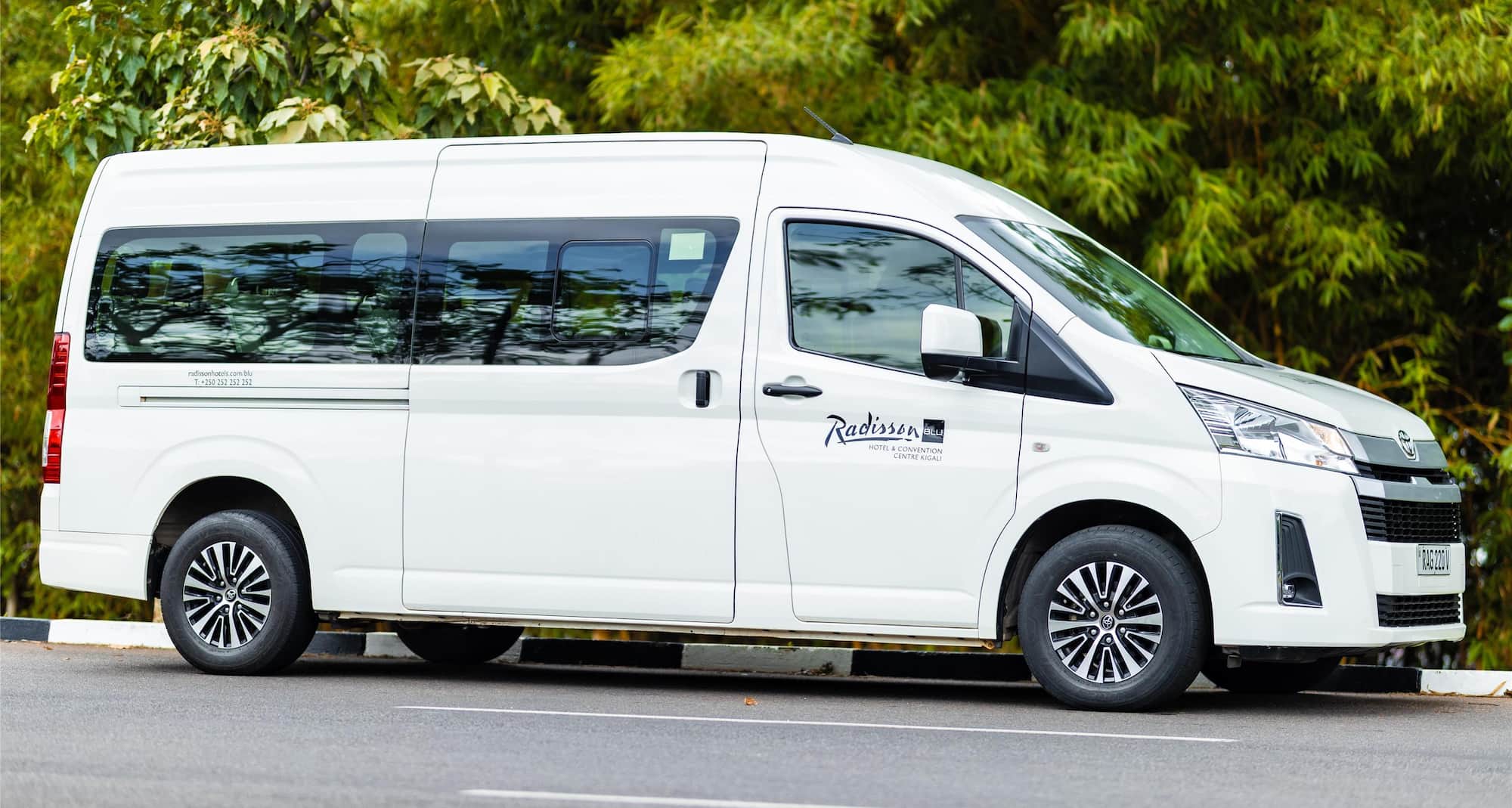 Radisson Blu Hotel and Convention Center, Kigali - Hotel Shuttle