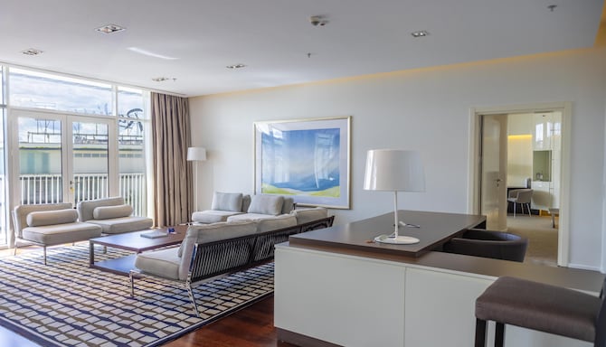 Radisson Blu Hotel & Convention Center, Kigali - Suite with Lounge Access and Terrace