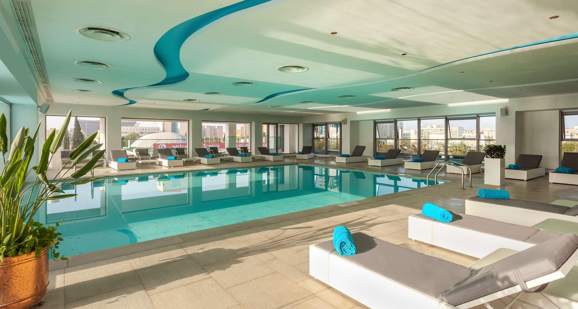 Radisson Blu Hotel & Convention Center, Tunis - Piscine - intérieure