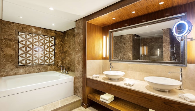 Radisson Blu Hotel & Convention Center, Tunis - Presidential Suite bathroom