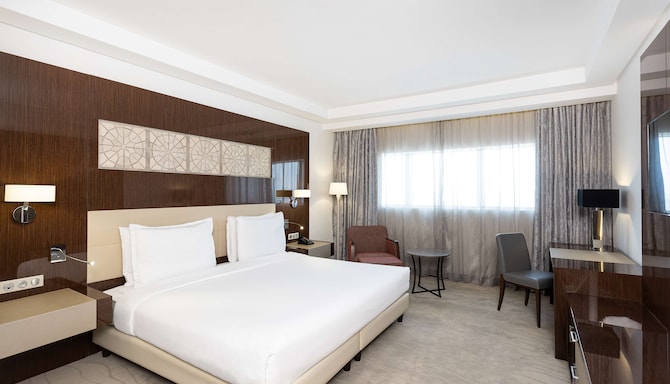 Radisson Blu Hotel & Convention Center, Tunis - Two Bedroom Suite with lake view & lounge access