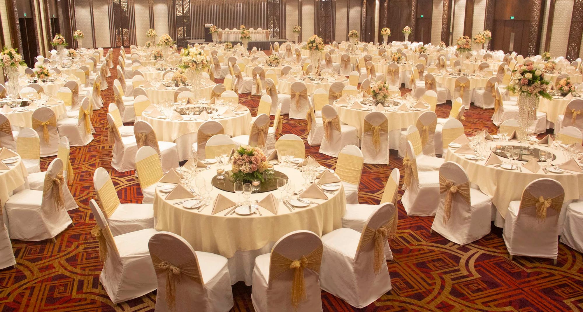 Radisson Blu Hotel, Dhaka Water Garden - Ballroom banquet set-up