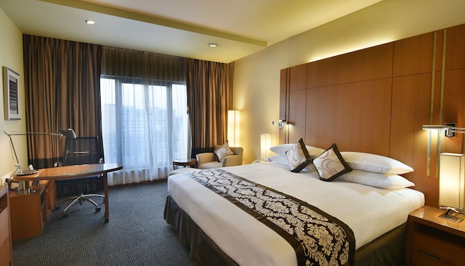 Radisson Blu Hotel, Dhaka Water Garden - Deluxe Room