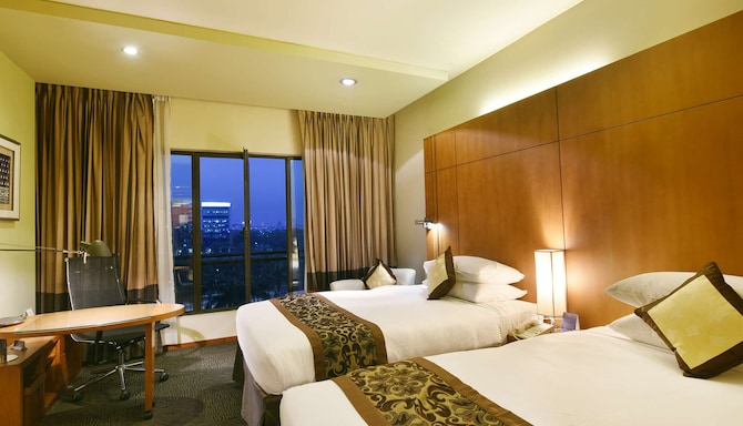 Radisson Blu Hotel, Dhaka Water Garden - Deluxe Room